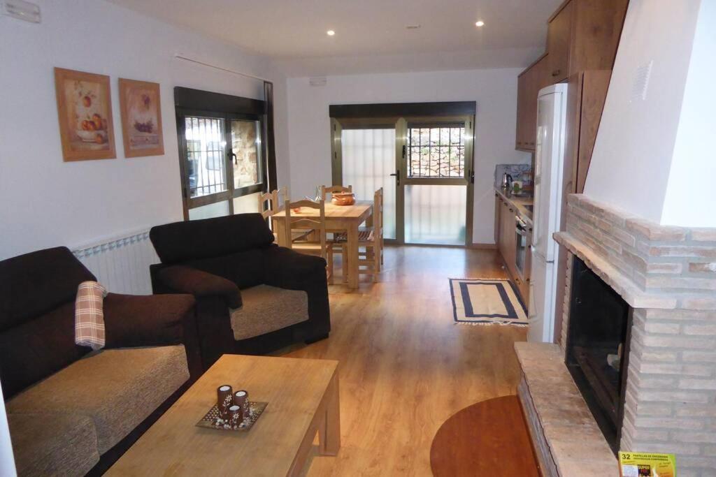Casa Rural El Silvestrito Valdegena Luaran gambar